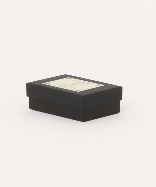 tone(トーン)の「【mallelabrocante/マルラブロカント】磁器製ヴィンテージ青いバラのカボションとヴィンテージパールのオーバルピアス/金属アレルギー対応(ピアス(両耳用)・レディース・ブルー・FREE)」の8枚目の写真
