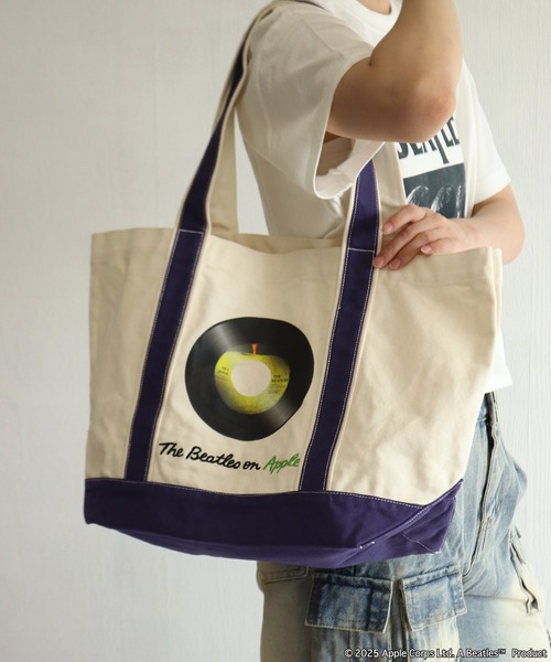 The Beatles（ザビートルズ）の「The Beatles / ビートルズ キャンバストート RECORD / YELLOW SUBMARINE（トートバッグ・メンズ・アイボリー/ライトカーキ/ネイビー/アイボリー系・FREE）」の6枚目の写真