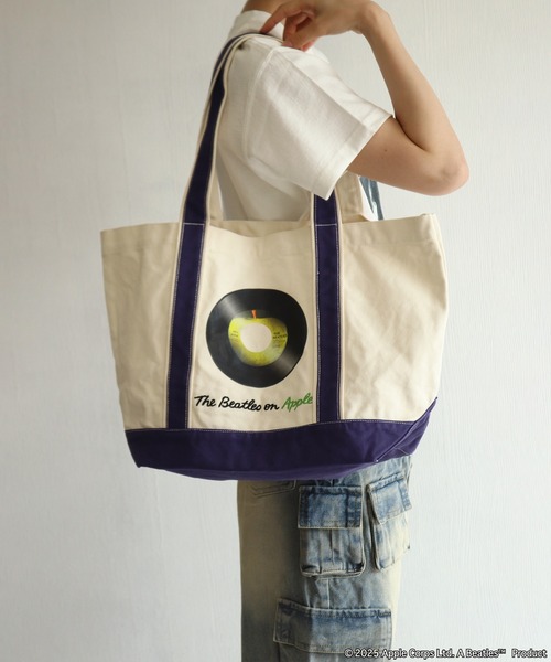 The Beatles（ザビートルズ）の「The Beatles / ビートルズ キャンバストート RECORD / YELLOW SUBMARINE（トートバッグ・メンズ・アイボリー/ライトカーキ/ネイビー/アイボリー系・FREE）」の7枚目の写真