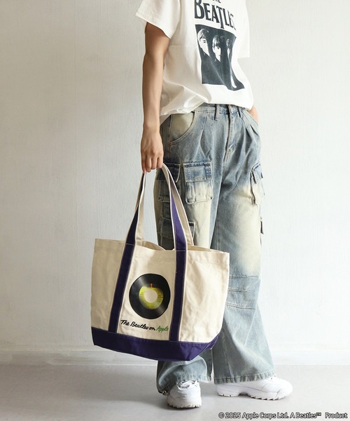 The Beatles（ザビートルズ）の「The Beatles / ビートルズ キャンバストート RECORD / YELLOW SUBMARINE（トートバッグ・メンズ・アイボリー/ライトカーキ/ネイビー/アイボリー系・FREE）」の9枚目の写真