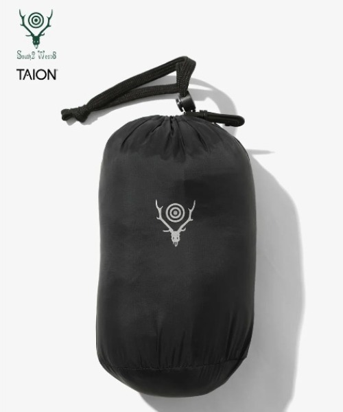 TAION（タイオン）の「【TAION（タイオン）×South2 West8(サウスツーウエストエイト) 】〈ユニセックス〉クルーネック ジップダウンベスト（ダウンベスト・メンズ・ダークネイビー/ブラック/ライトグレー・L/M/S/XS）」の4枚目の写真