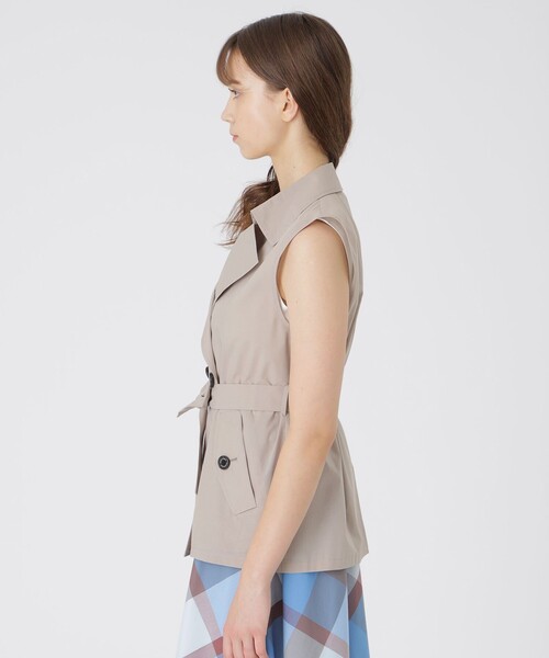 BLUE LABEL CRESTBRIDGE（ブルーレーベルクレストブリッジ）の「【接触冷感】【吸水速乾】クールドライジレ（ベスト・レディース・ブラック/ベージュ/ブラウン・38）」の12枚目の写真