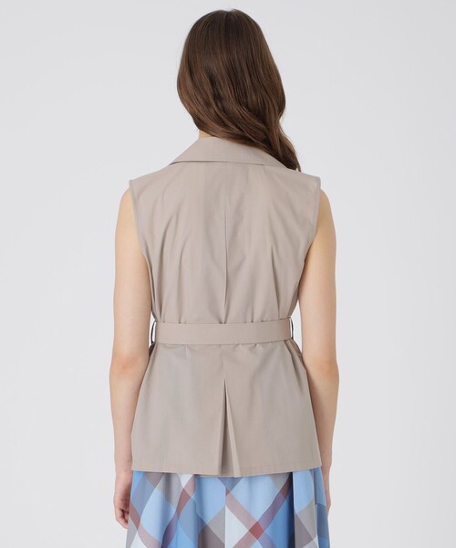 BLUE LABEL CRESTBRIDGE（ブルーレーベルクレストブリッジ）の「【接触冷感】【吸水速乾】クールドライジレ（ベスト・レディース・ブラック/ベージュ/ブラウン・38）」の13枚目の写真