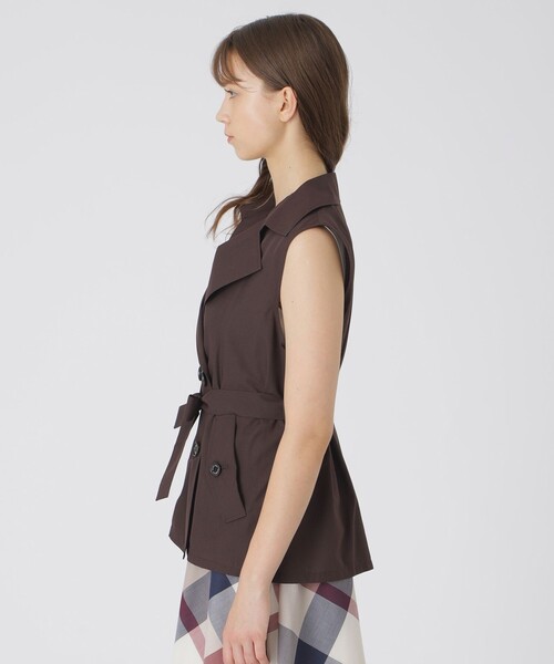 BLUE LABEL CRESTBRIDGE（ブルーレーベルクレストブリッジ）の「【接触冷感】【吸水速乾】クールドライジレ（ベスト・レディース・ブラック/ベージュ/ブラウン・38）」の19枚目の写真