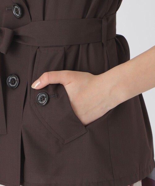 BLUE LABEL CRESTBRIDGE（ブルーレーベルクレストブリッジ）の「【接触冷感】【吸水速乾】クールドライジレ（ベスト・レディース・ブラック/ベージュ/ブラウン・38）」の21枚目の写真