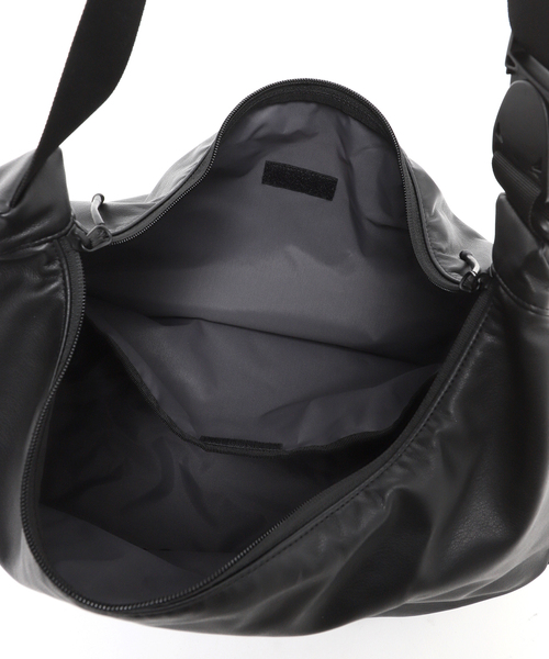 BAICYCLON by Bagjack(バイシクロン バイ バグジャック)の「【BAICYCLON by bagjack 】別注 フェイクレザー ショルダーバッグ(ショルダーバッグ・メンズ・ブラック・FREE)」の12枚目の写真