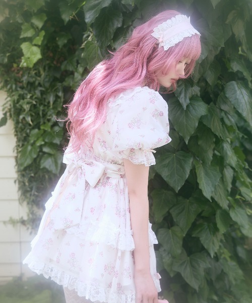 Fiorforte（フィオルフォルテ）の「Ribbon rose garden onepiece（ワンピース・レディース・ホワイト/ピンク・FREE）」の4枚目の写真