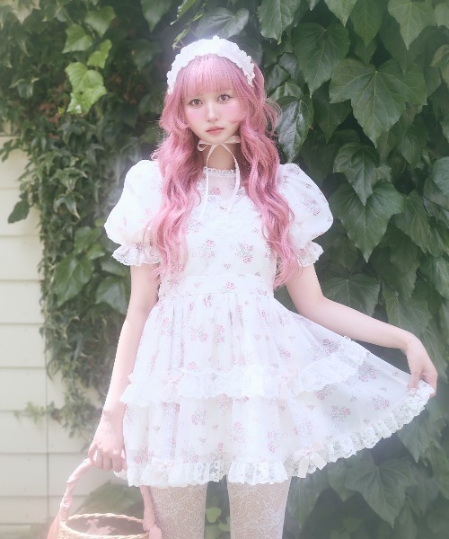 Fiorforte（フィオルフォルテ）の「Ribbon rose garden onepiece
