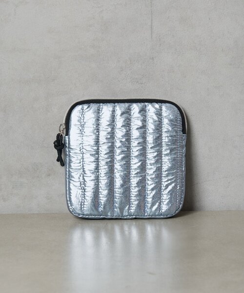 BIRTHDAY BAR（バースデイバー）の「Metallic　キルティングスクエアポーチ（ポーチ・レディース・ピンクゴールド/ブルー・0）」の7枚目の写真