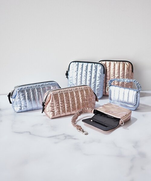 BIRTHDAY BAR（バースデイバー）の「Metallic　キルティングスクエアポーチ（ポーチ・レディース・ピンクゴールド/ブルー・0）」の17枚目の写真