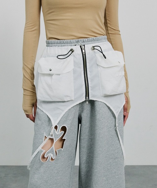 SORIN（ソリン　）の「Cargo Skirt Belt/カーゴスカートベルト（スカート・レディース・ホワイト/ブラック/ライトベージュ・38）」の2枚目の写真