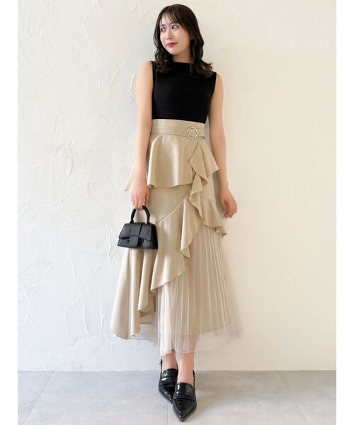 dazzlin（ダズリン）の「アシメプリーツマーメイドスカート（スカート・レディース・ブラック/グレー/ベージュ・SMALL/MEDIUM）」の7枚目の写真