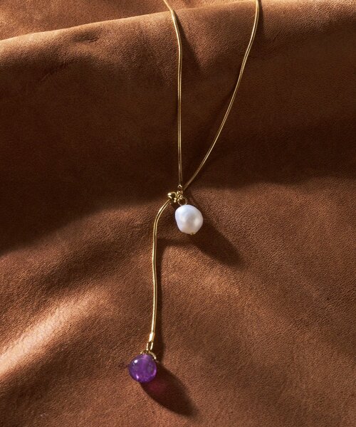 BEARDSLEY（ビアズリー）の「パール付きラリエットネックレス（ネックレス・レディース・ネイビー/パープル系その他/ピンク系その他・FREE）」の22枚目の写真