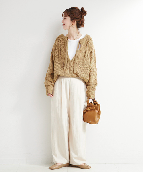 B.C STOCK(ベーセーストック)の「手洗い可 / パッチワーク風ケーブルニット(ニット/セーター・レディース・ブラック/ベージュ・FREE)」の9枚目の写真