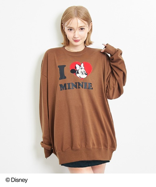 ANAP（アナップ）の「【Disney】＜Mickey＆Minnie＞ ANAP  I LOVE デザイン オーバーサイズ スウェット プルオーバー【親子お揃い】（スウェット・レディース・ブラウン/ピンク/レッド/ネイビー・FREE）」の2枚目の写真