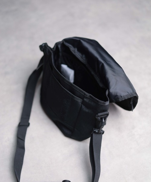 Gramicci(グラミチ)の「★GRAMICCI★MULTI SIDE BAG(ショルダーバッグ・メンズ・ブラック・FREE)」の6枚目の写真