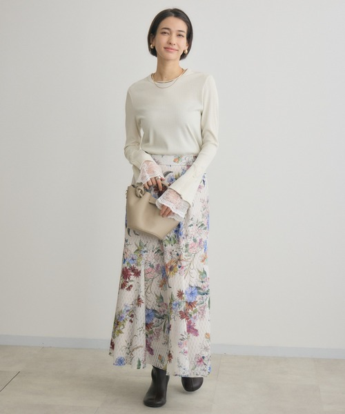 KATHARINE ROSS(キャサリンロス)の「【KATHARINE ROSS】ラメ入リブ×レース(Tシャツ/カットソー・レディース・ブラック/オフホワイト/ブルー・FREE)」の5枚目の写真