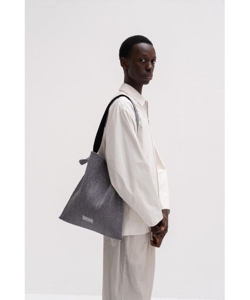 LASTFRAME(ラストフレーム)の「KYOTO METALLIC REVERSIBLE MUSUBI TOTE(ショルダーバッグ・レディース・グレー系その他/シルバー系その他・FREE)」の10枚目の写真