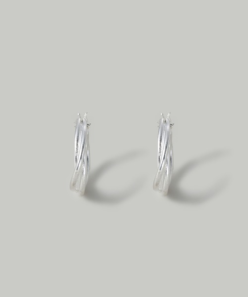Jolie Toujours(ジョリトゥジュール)の「【金属アレルギー軽減】〈SV925〉ソフトツイストフープピアス(ピアス(両耳用)・レディース・シルバー・FREE)」の2枚目の写真