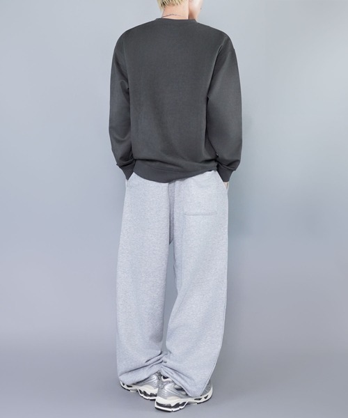 SPINNS（スピンズ）の「ひげおじさんシリーズ②/フェイクスエードワンポイントスウェット/刺繍ロゴ（スウェット・メンズ・ブラウン/チャコール/アイボリー・ONESIZE）」の15枚目の写真