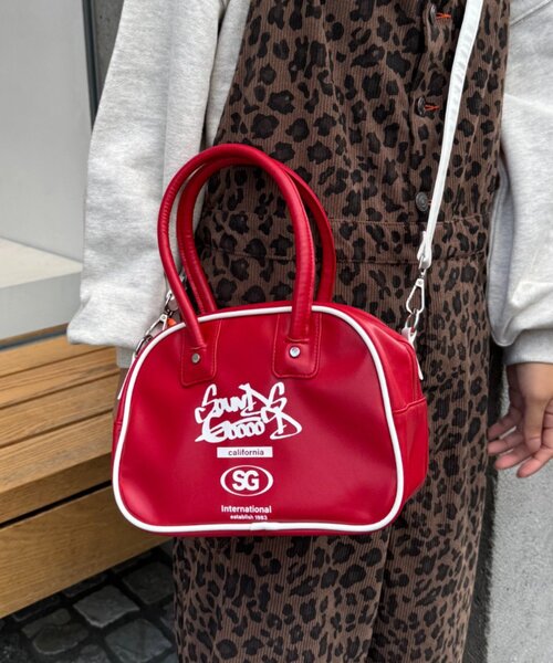 SOUNDSGOOOOD（サウンズグッド）の「【SOUNDS GOOOOD】ヴィーガンレザーミニボストンBAG（ショルダーバッグ・レディース・ブラック/レッド・ONE SIZE）」の13枚目の写真