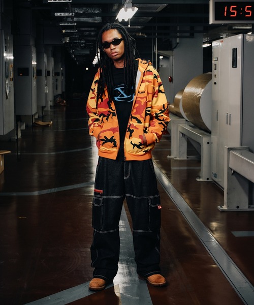 セール】CAMO ZIP UP HOODED SWEATSHIRT（パーカー）｜XLARGE