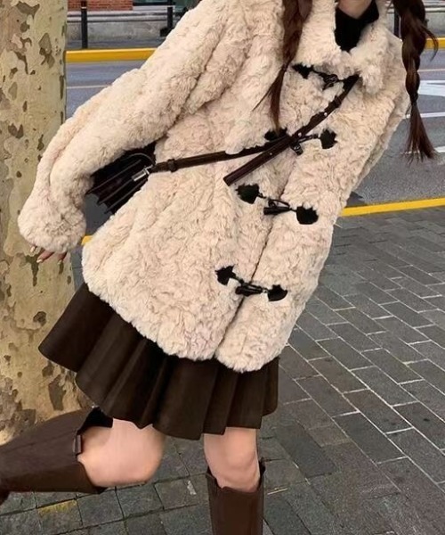 新品未使用タグ付き　シュプリームララ　ダッフルコート　ファー付　定価55000円 Supreme.La.La.（ファー ・ ダッフルコート）のフリマアイテム一覧