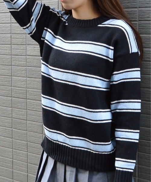 spiritoso(スピリトーゾ)の「【spiritoso】クルーネックルーズボーダーニット(ニット/セーター・レディース・ホワイト/ブラック・MEDIUM)」の11枚目の写真