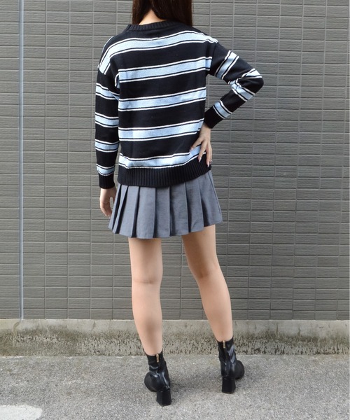 spiritoso(スピリトーゾ)の「【spiritoso】クルーネックルーズボーダーニット(ニット/セーター・レディース・ホワイト/ブラック・MEDIUM)」の14枚目の写真