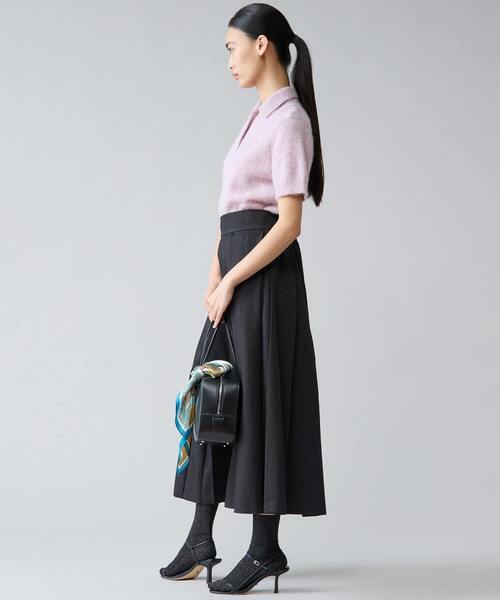 Tiara(ティアラ)の「アルパカMIX衿ニット(ニット/セーター・レディース・ラベンダー/ブラウン系その他/チャコールグレー・FREE)」の8枚目の写真