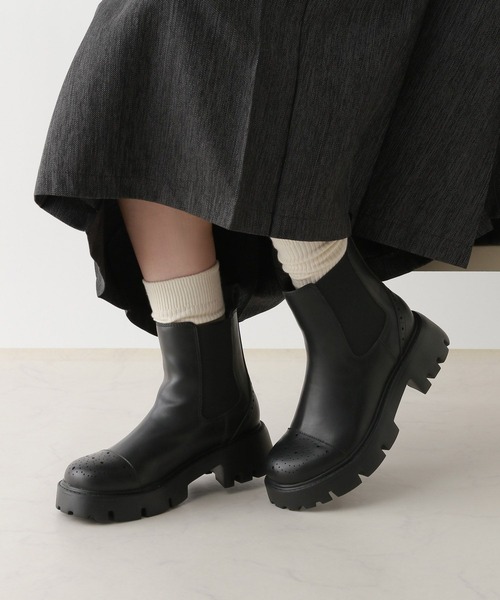 RAGEBLUE(レイジブルー)の「ボリュームソール/メダリオンサイドゴアブーツ(ブーツ・レディース・ブラック・24.5cm/23.5㎝)」の2枚目の写真