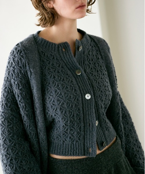 WALANCE（ワランス）の「crochet double knit cardigan（カーディガン/ボレロ・レディース・チャコール/アイボリー・FREE）」の17枚目の写真