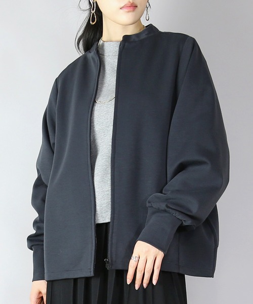 and it_(アンドイット)の「ダンボールニットゆったりこなれフルジップクルー(カーディガン/ボレロ・レディース・ベージュ/チャコール/ブラック・FREE)」の2枚目の写真