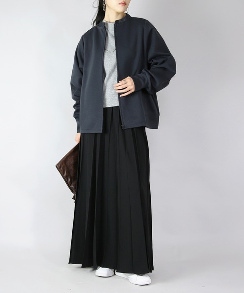 and it_(アンドイット)の「ダンボールニットゆったりこなれフルジップクルー(カーディガン/ボレロ・レディース・ベージュ/チャコール/ブラック・FREE)」の11枚目の写真