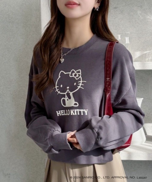 TREOVER(トレオーバー)の「≪HELLO KITTY≫ ショートプルオーバー(Tシャツ/カットソー・レディース・チャコール/アイボリー・FREE)」の4枚目の写真