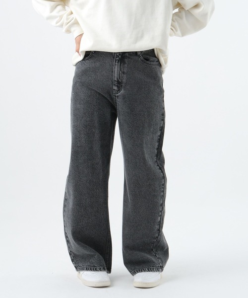 GLOBAL WORK(グローバルワーク)の「あったかワイドデニム/AND YUA ANY/593386(デニムパンツ・キッズ・ブルー系その他4/ブラック・MEDIUM/SMALL/LARGE)」の17枚目の写真