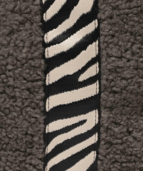 Elura（エルーラ）の「ボアリバーシブルトートL/601056（トートバッグ・レディース・ベージュ/グレー・FREE）」の19枚目の写真