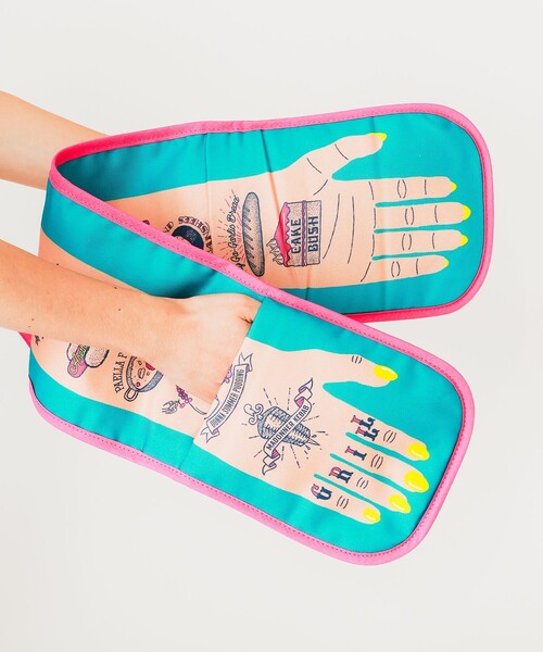 bpr BEAMS(ビーピーアール ビームス )の「STUART GARDINER DESIGN / ダブル オーブングローブ(キッチンツール・レディース・その他/その他1/その他2/その他3・ONE SIZE)」の3枚目の写真