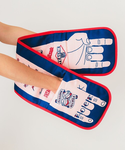 bpr BEAMS(ビーピーアール ビームス )の「STUART GARDINER DESIGN / ダブル オーブングローブ(キッチンツール・レディース・その他/その他1/その他2/その他3・ONE SIZE)」の1枚目の写真