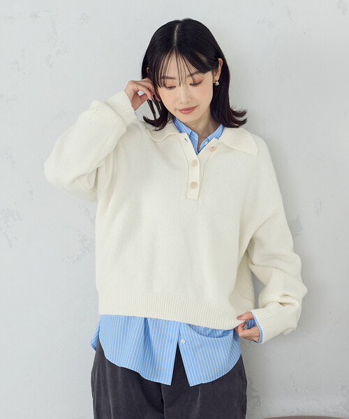 COMME CA ISM（コムサイズム）の「メタルボタン ポロニット（ニット/セーター・レディース・ベージュ/チャコール/アイボリー・FREE）」の4枚目の写真