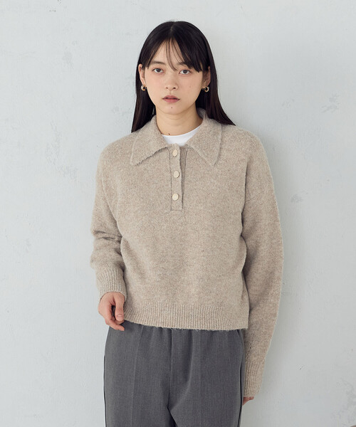 COMME CA ISM（コムサイズム）の「メタルボタン ポロニット（ニット/セーター・レディース・ベージュ/チャコール/アイボリー・FREE）」の5枚目の写真