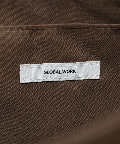 GLOBAL WORK(グローバルワーク)の「フェイクスエードA4ZIPトート/606789(トートバッグ・メンズ・グレイッシュベージュ/ダークブラウン・ONE SIZE)」の13枚目の写真