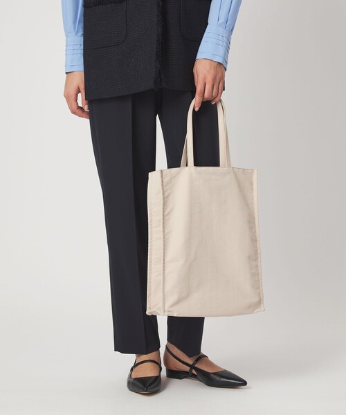 green label relaxing（グリーンレーベルリラクシング）の「スクエア サブバッグ / トートバッグ（トートバッグ・レディース・その他2/その他1/ネイビー/ブラック・FREE）」の10枚目の写真