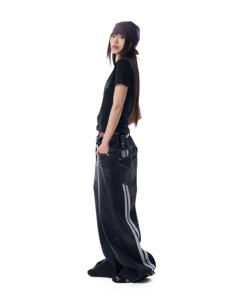 セール】2-Lined Eyelet Washed Denim Pants (Black)（デニムパンツ