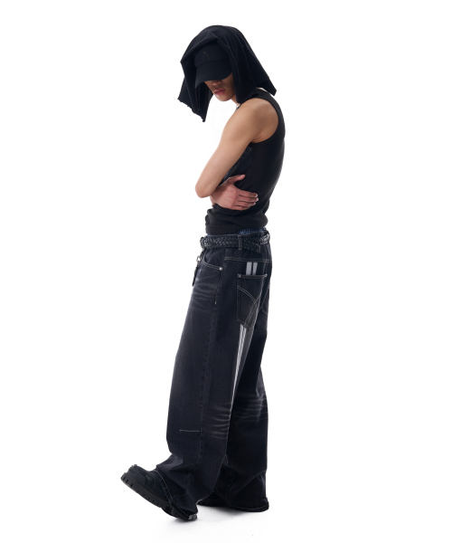 AAKAM（アーカム）の「2-Lined Eyelet Washed Denim Pants (Black)（デニムパンツ・レディース・その他・1/2）」の10枚目の写真
