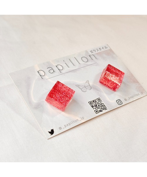 tone（トーン）の「【papillon】ガラススタイルピアス(MA)（ピアス（両耳用）・レディース・レッド・FREE）」の2枚目の写真