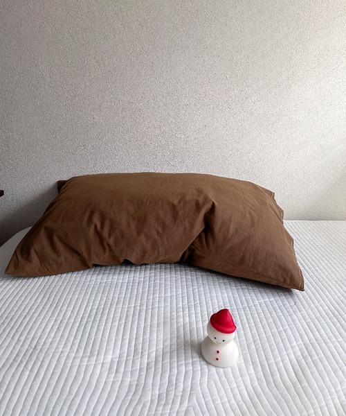 IRADOWL（アイラドール）の「【アイラドール room】柄×くすみカラー枕カバー（寝具・レディース・オレンジ/C/イエロー/ブラウン/キャメル/グリーン/テラコッタ/ホワイト/A/B/ブラック・FREE）」の4枚目の写真