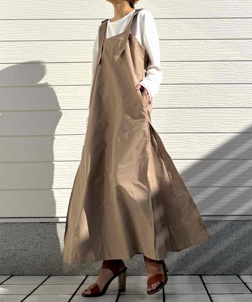 Q（キュー）の「バックリブドッキングプリーツワンピース（ワンピース・レディース・オリーブ/ベージュ・MEDIUM）」の17枚目の写真