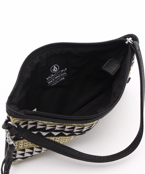 VOLCOM（ボルコム）の「Tribal Babe Clutch（クラッチバッグ・レディース・その他1・FREE）」の4枚目の写真