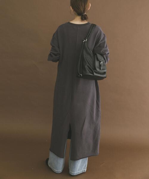 ITEMS URBANRESEARCH(アイテムズ アーバンリサーチ)の「スウェットロングスリーブワンピース(ワンピース・レディース・バーガンディー/ベージュ/チャコールグレー・FREE)」の19枚目の写真